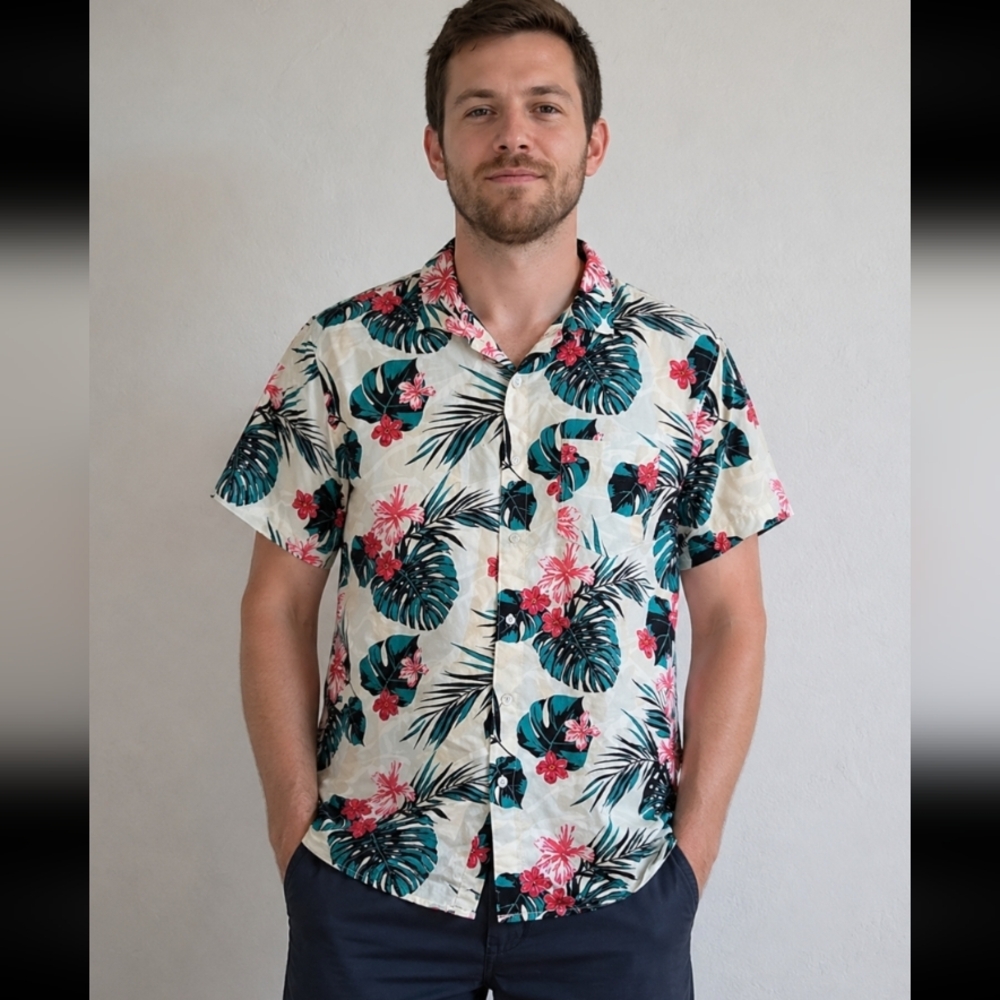 SOUTH POLE Large Tropical Floral Short Sleeve Button Up Shirt